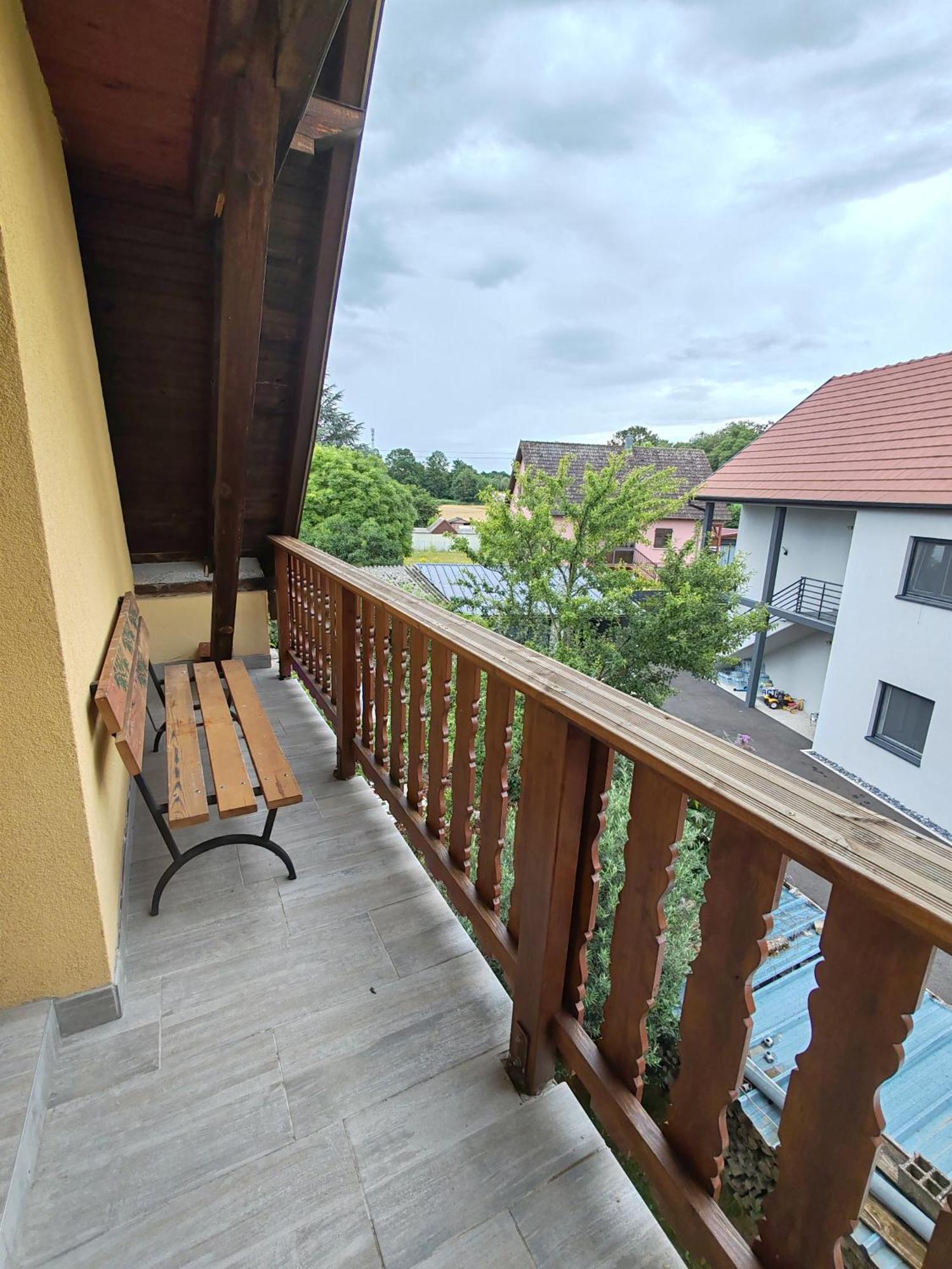 Ferienwohnung Beaux Pres 68 Colmar Exterior foto